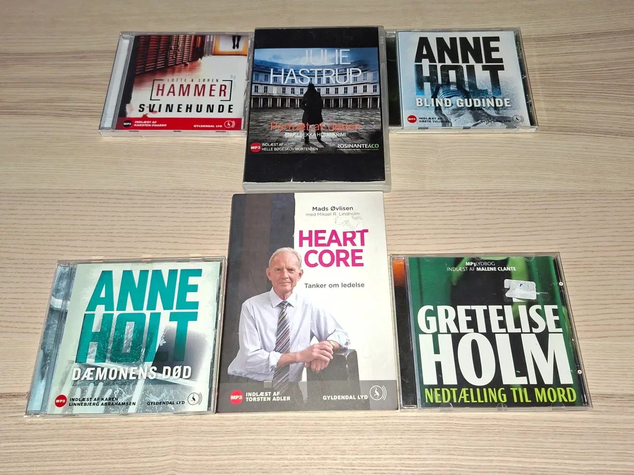Billede 1 - Anne Holt , Blind gudinde