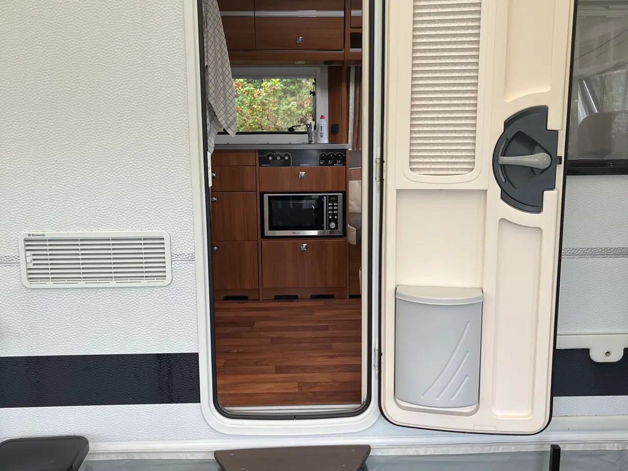 Billede 17 - DETHLEFFS NOMAD 740 RFK 2000 KØJEVOGN