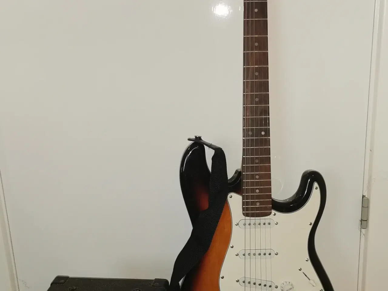 Billede 4 - Lege guitar 