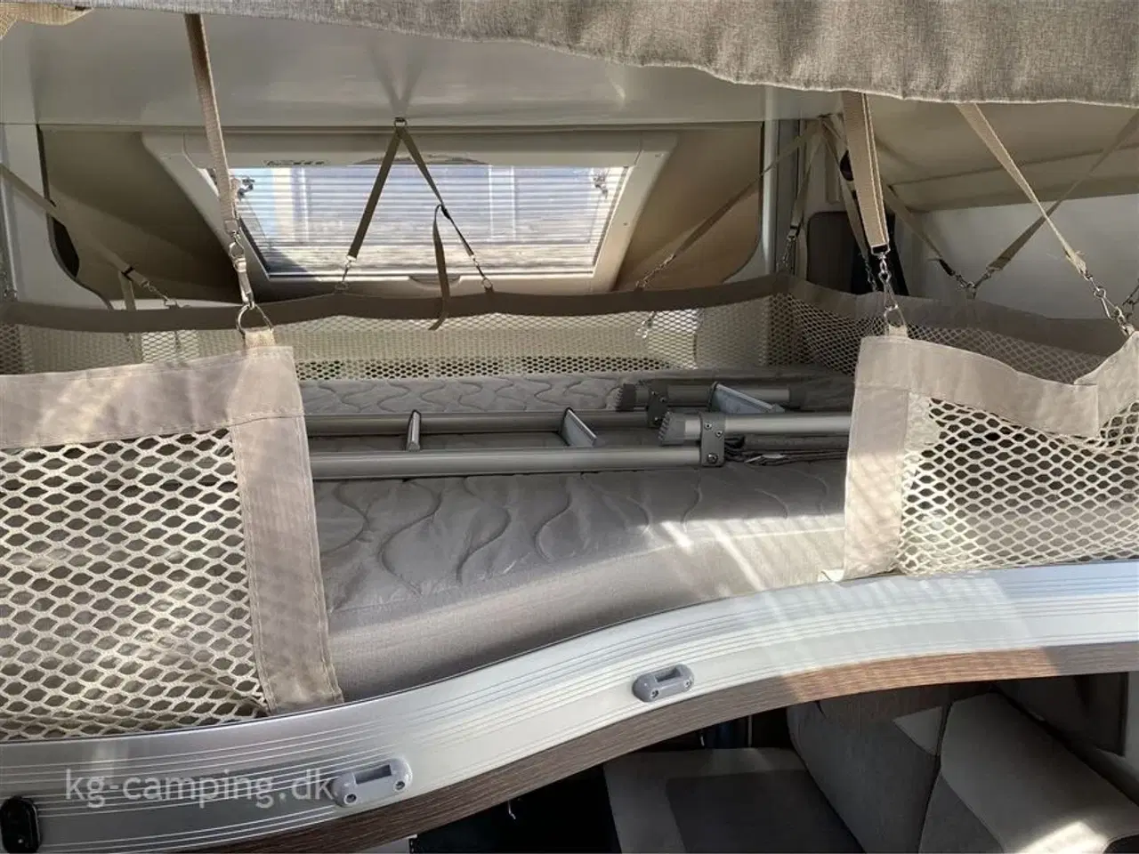 Billede 11 - 2020 - Benimar Tessoro 463   Velholdt autocamper med sænkeseng