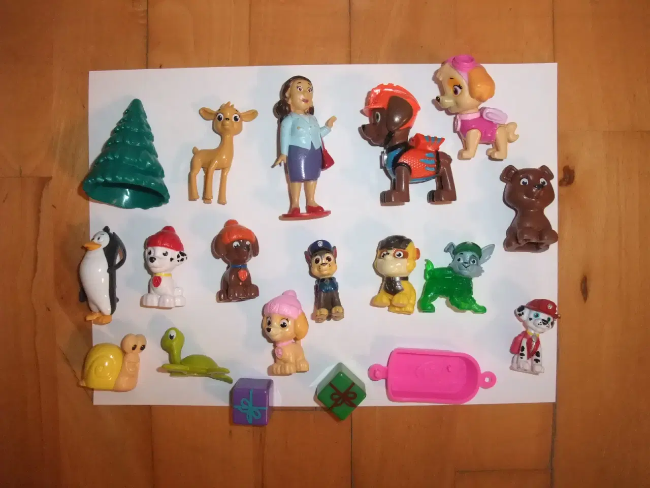 Billede 2 - Paw Patrol Jule Figurer