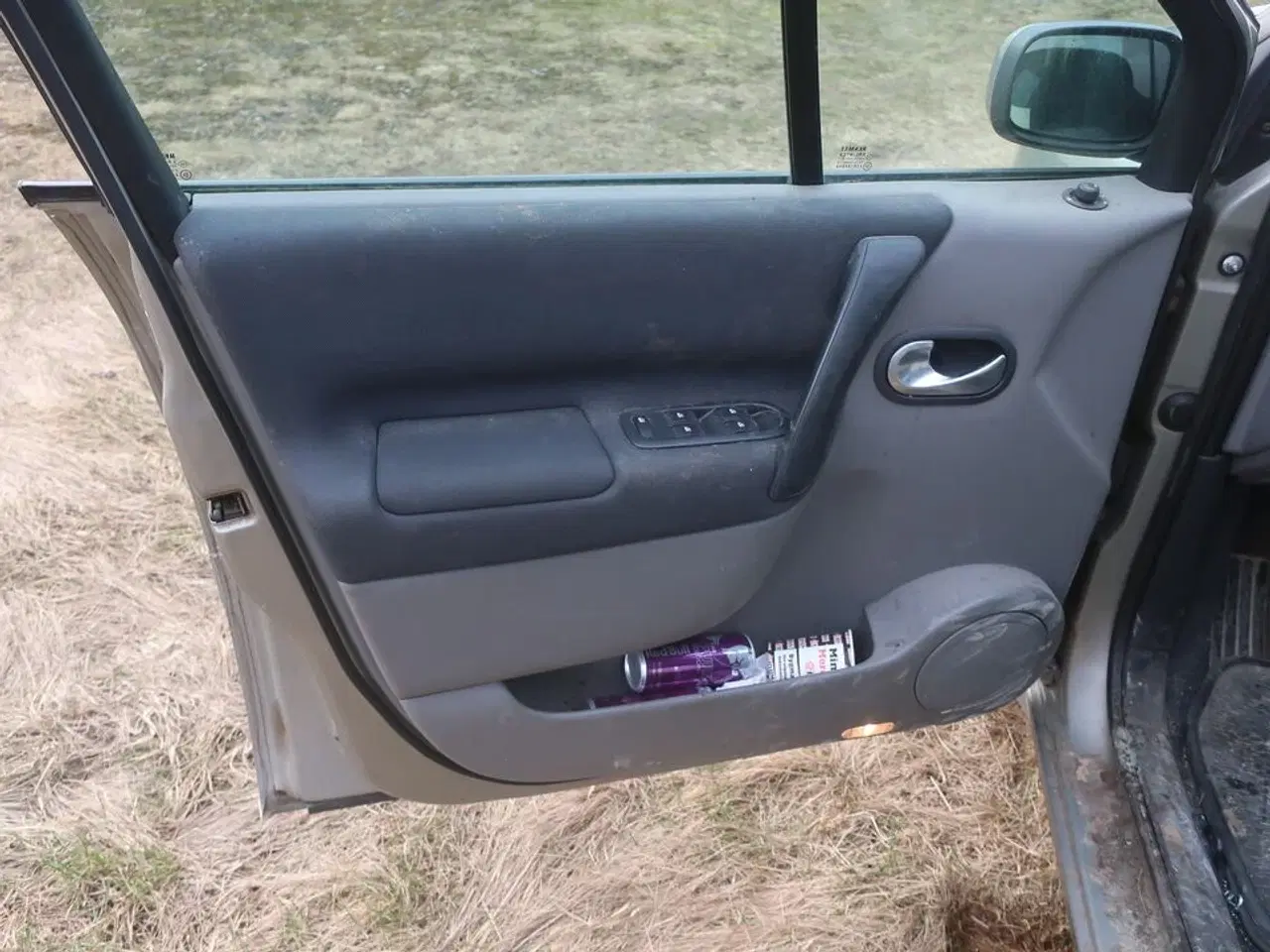 Billede 5 - Personbil RENAULT SCENIC 2.0 16V (MOMSFRI)