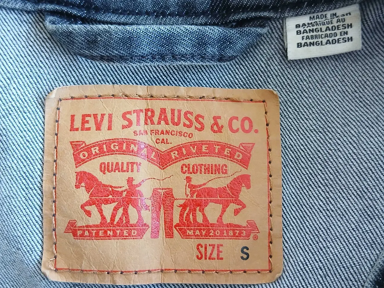 Billede 8 - Levi's jakke. Small 