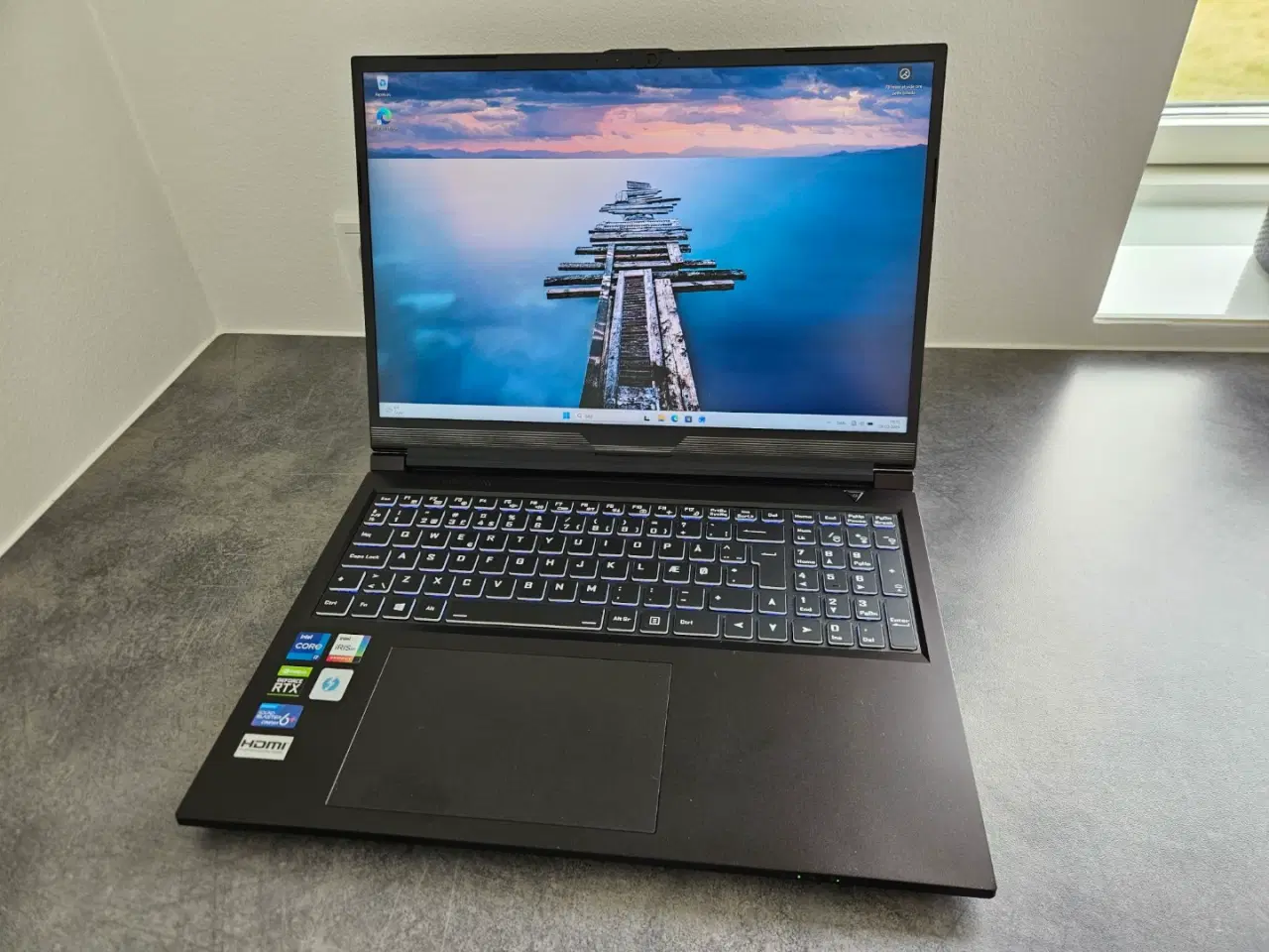 Billede 1 - PC Specialist – i7-12700H / RTX 3060 / 32GB RAM