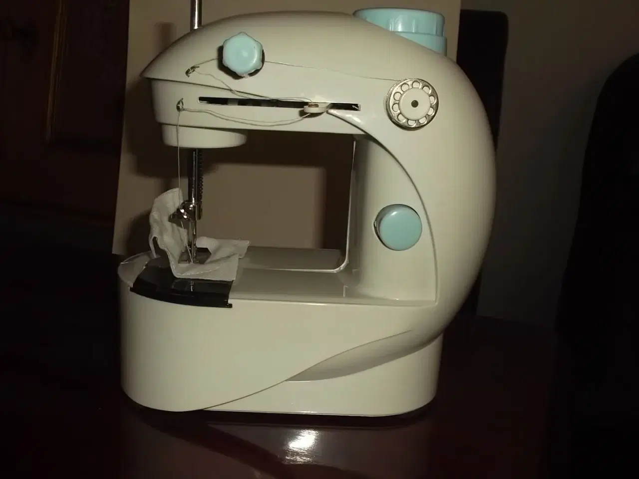 Billede 1 - symaskine lille
