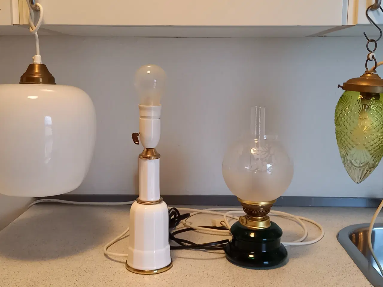 Billede 3 - Belysning. antik. 2 bordlamper og 2 loftslamper