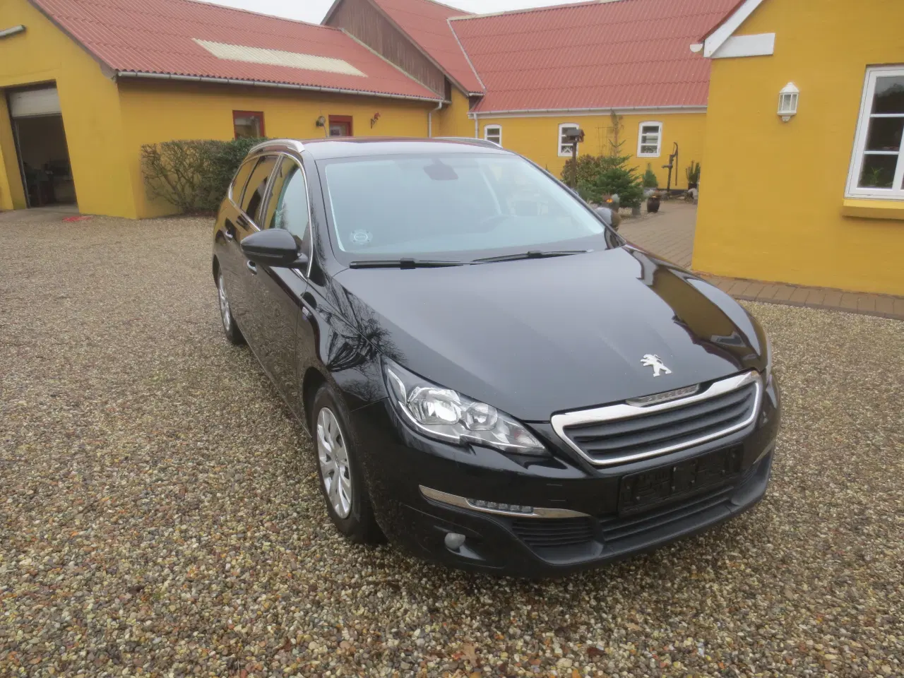 Billede 3 - Peugeot 308 1.6 Blue HDi Årg 2015 Nysynet