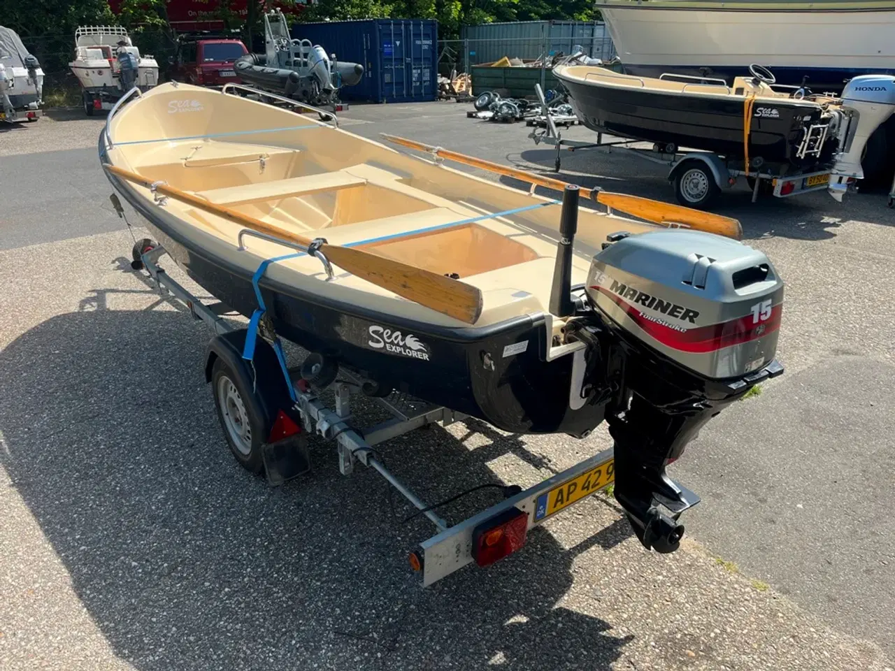 Billede 2 - SeaExplorer 420 med 15hk Mariner og bådtrailer