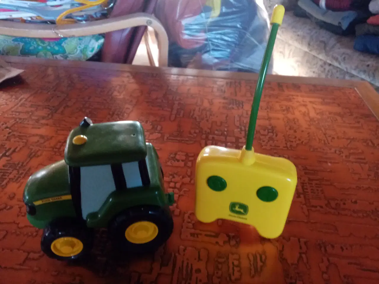 Billede 3 - Min første Fjernstyret Traktor