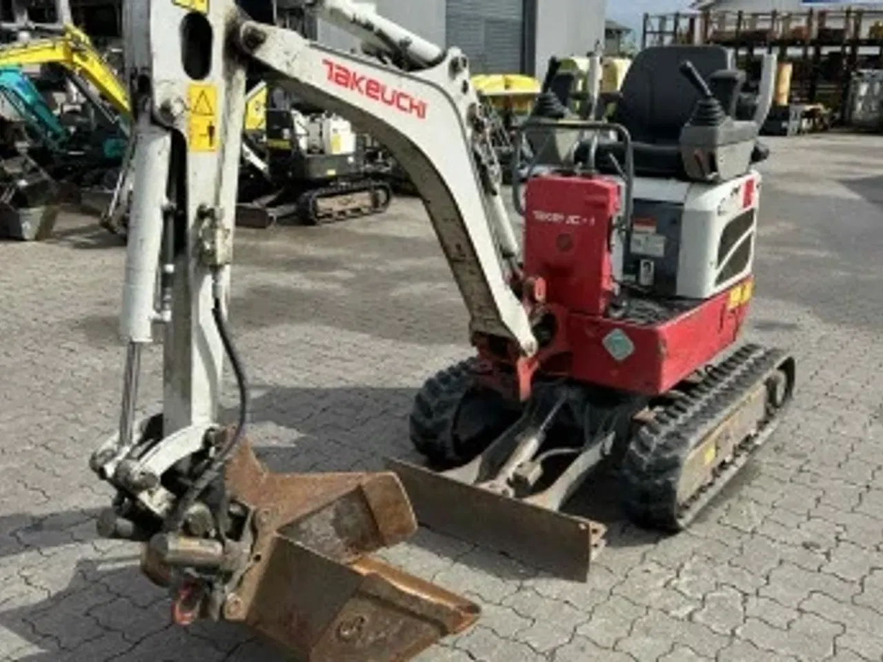 Billede 5 - Takeuchi TB210R - Minigraver / Tiltman og 2 skolve 