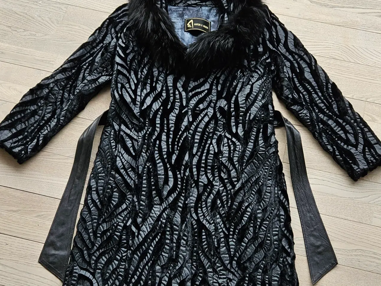 Billede 4 - Frakke fra ANTON & MODA, design