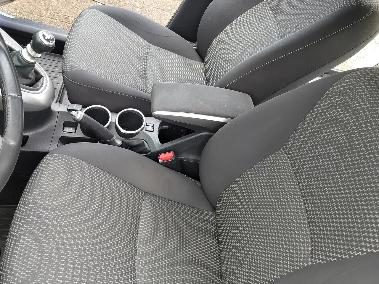 Billede 6 - Toyota sportsvan 1.6 d-4d fra 2015