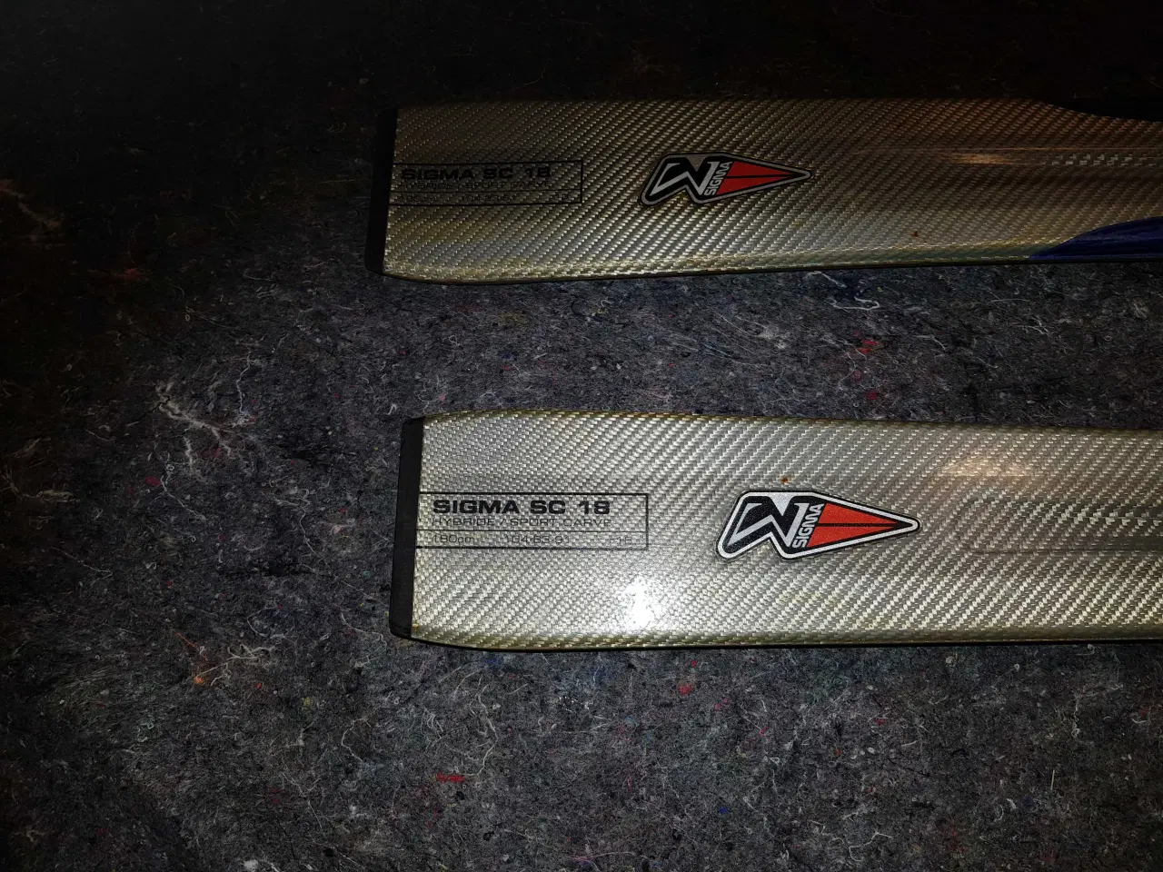 Billede 3 - Gode carvingski, 1,8 m, m. Bindinger