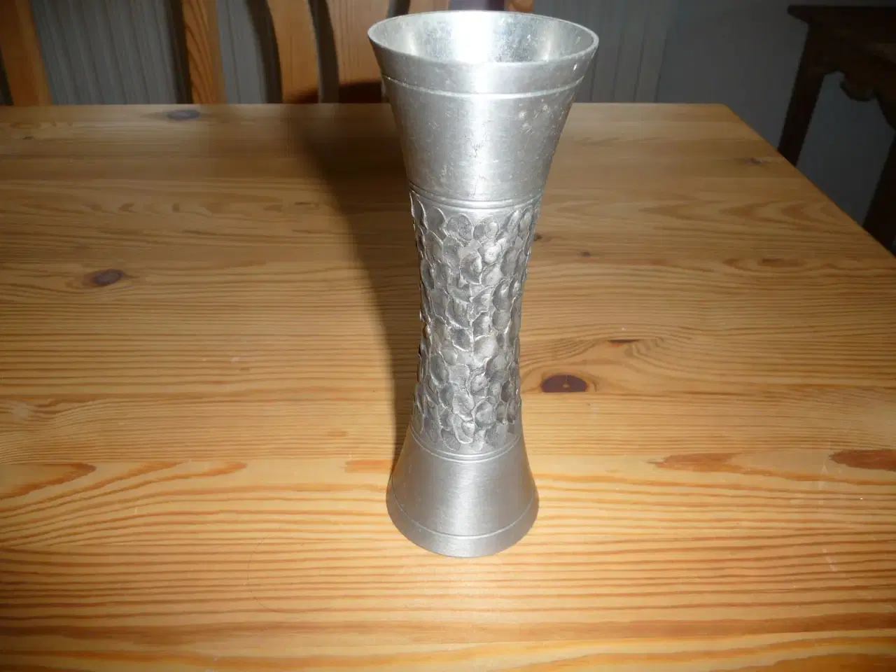 Billede 1 - perletinn vase
