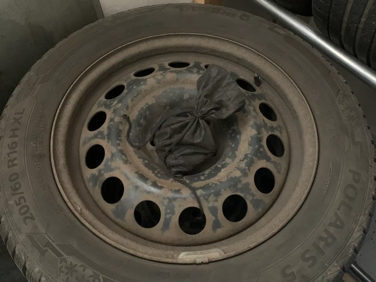Billede 1 - BARUM Vinterdæk 205/60R16