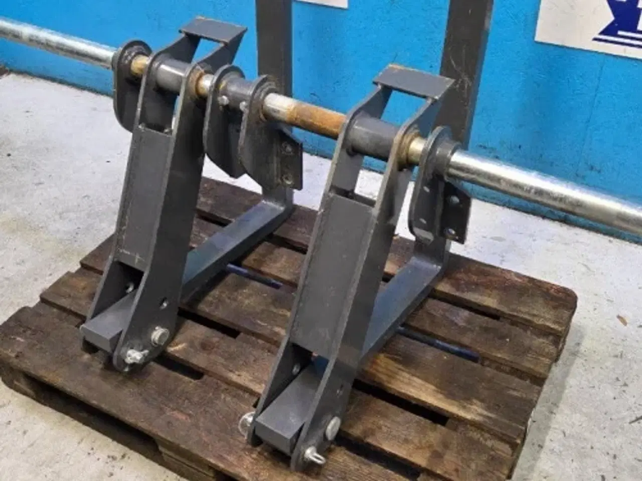 Billede 15 - New Holland B115C Pallegafler Kit 87310367