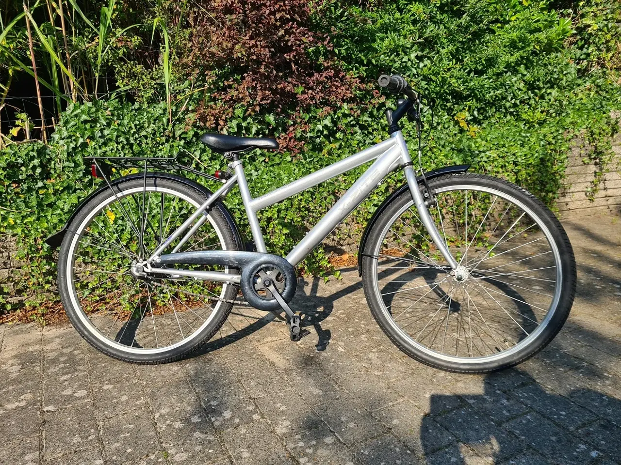 Billede 2 - Pæn sporty børnecykel med 3gear