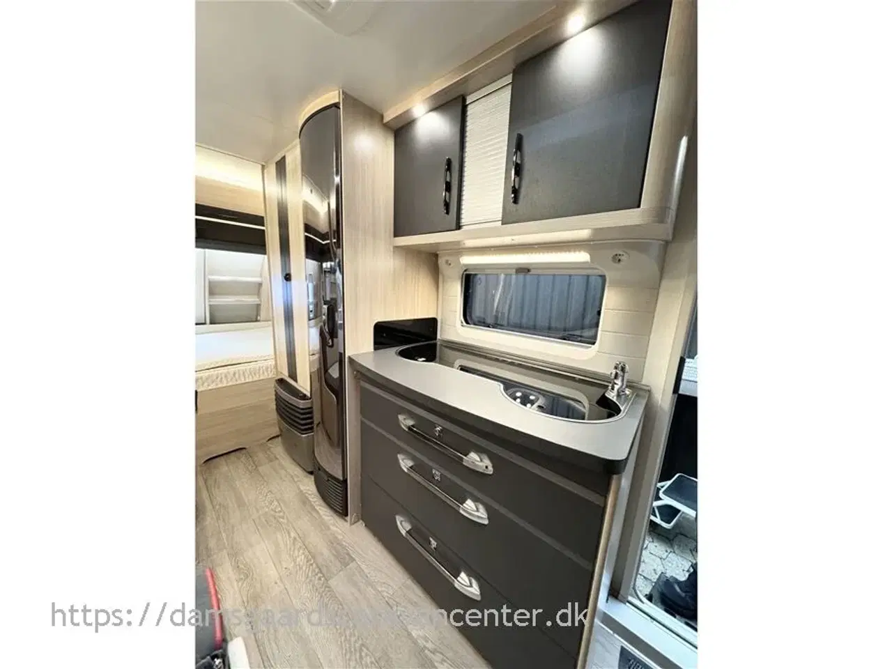 Billede 9 - 2019 - Hobby De Luxe Edition 490 KMF   Dobbeltseng-Køjer-Gulvtemp.-Mover-Telt