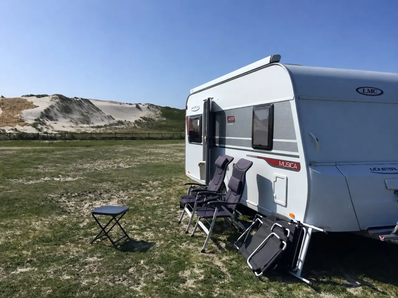Billede 1 - LMC Musica 470 D – 2015 – Velholdt vogn med masser