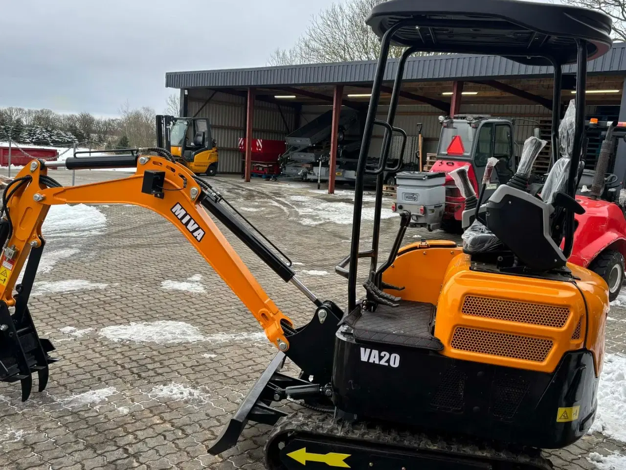 Billede 5 - - - - Miva fabriksny 1800kg minigraver