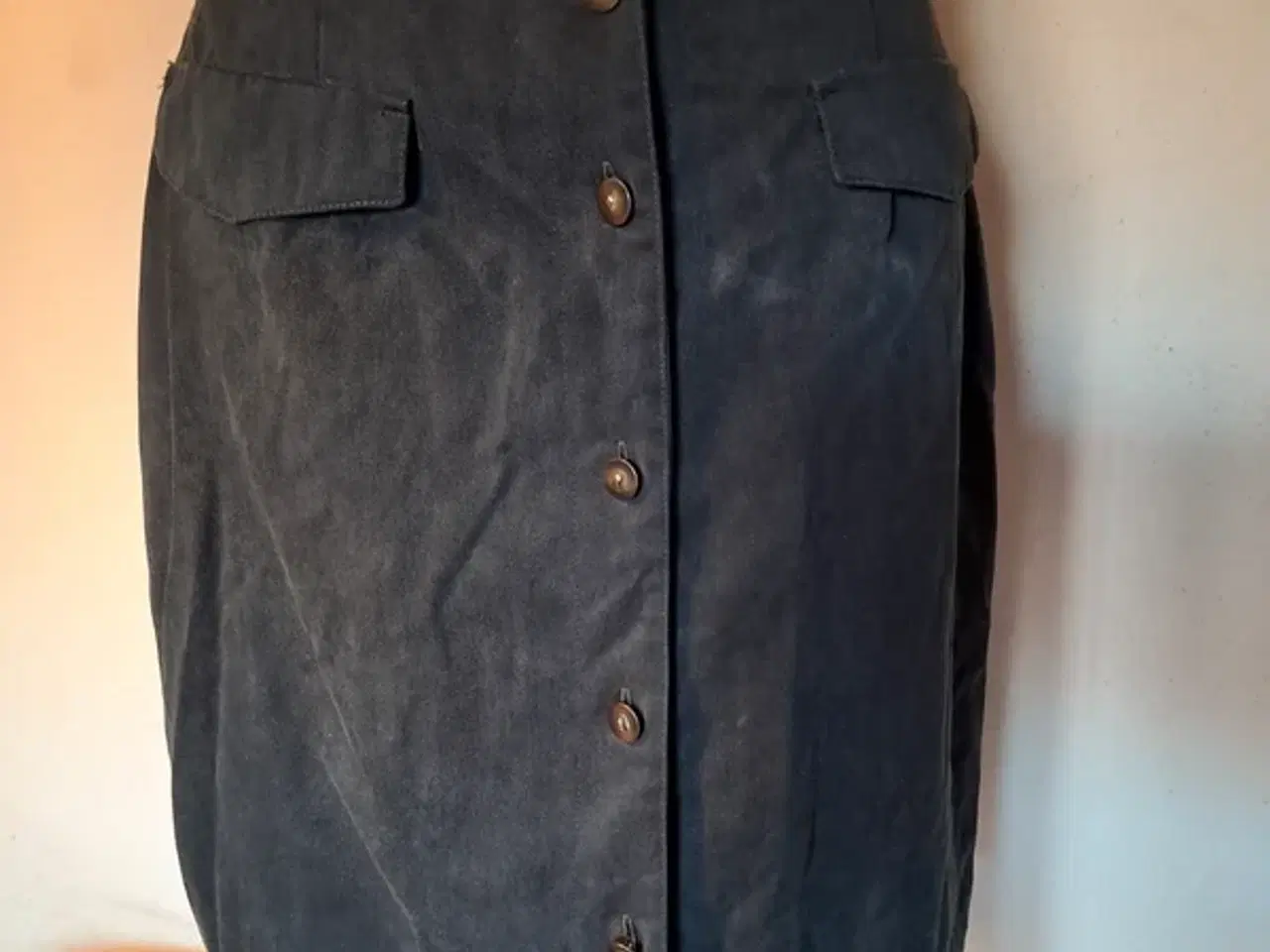 Billede 1 - Chassé str. 38 nederdel