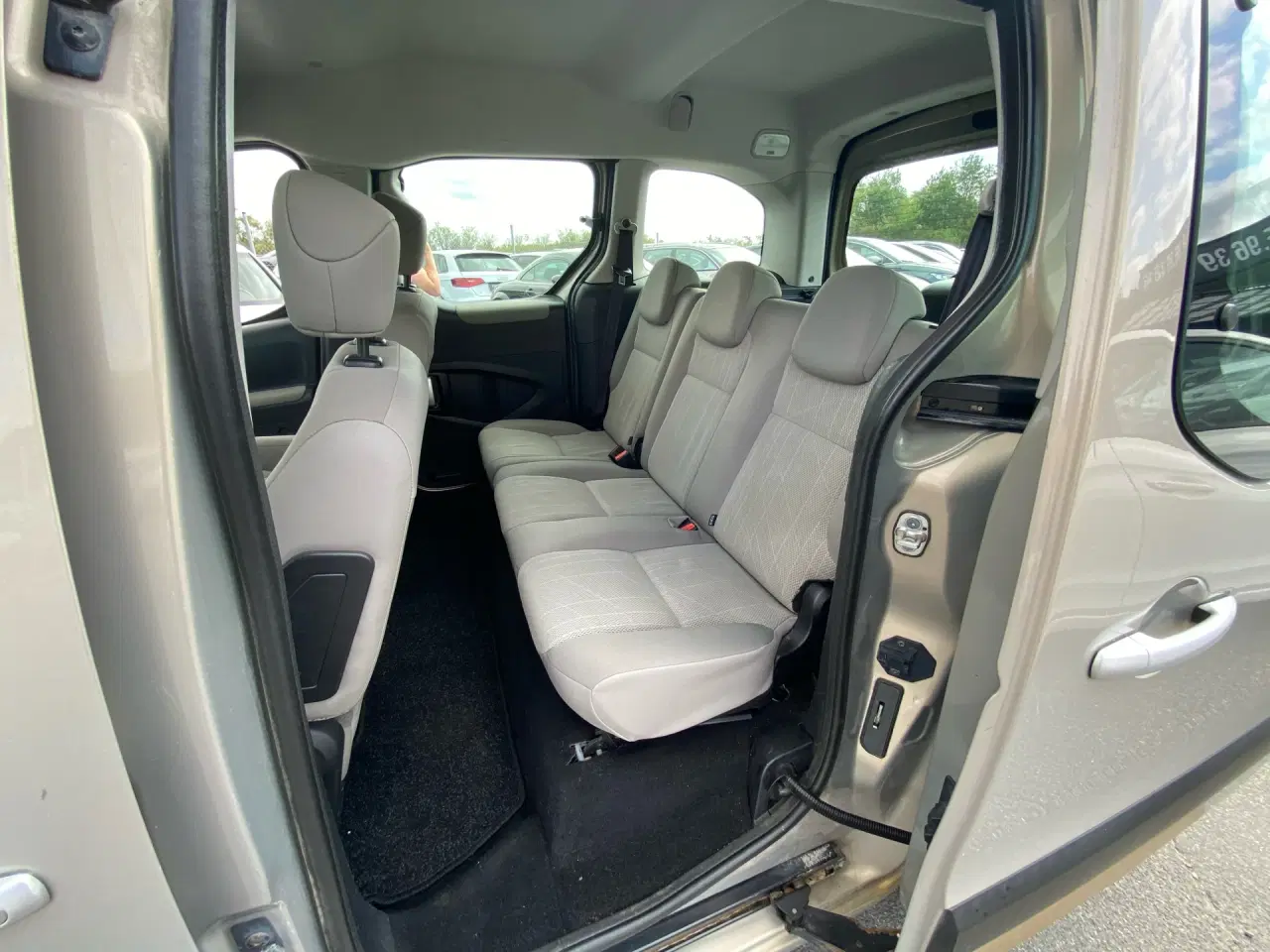 Billede 10 - Peugeot Partner 1,6 HDI FAP Comfort Plus 90HK