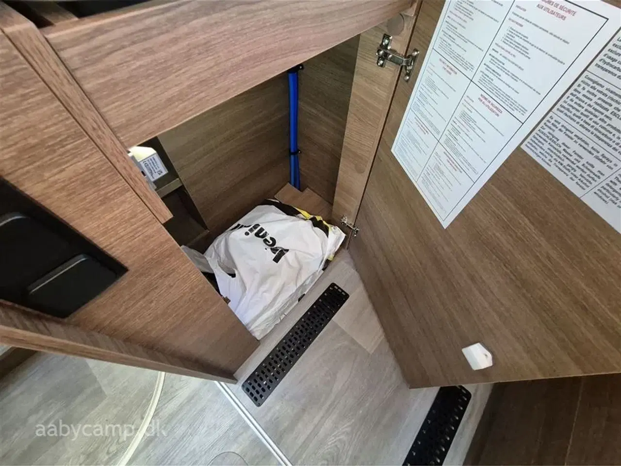 Billede 24 - 2026 - Benimar Amphitryon 967   Top model Fra Benimar med Alde Centralvarme