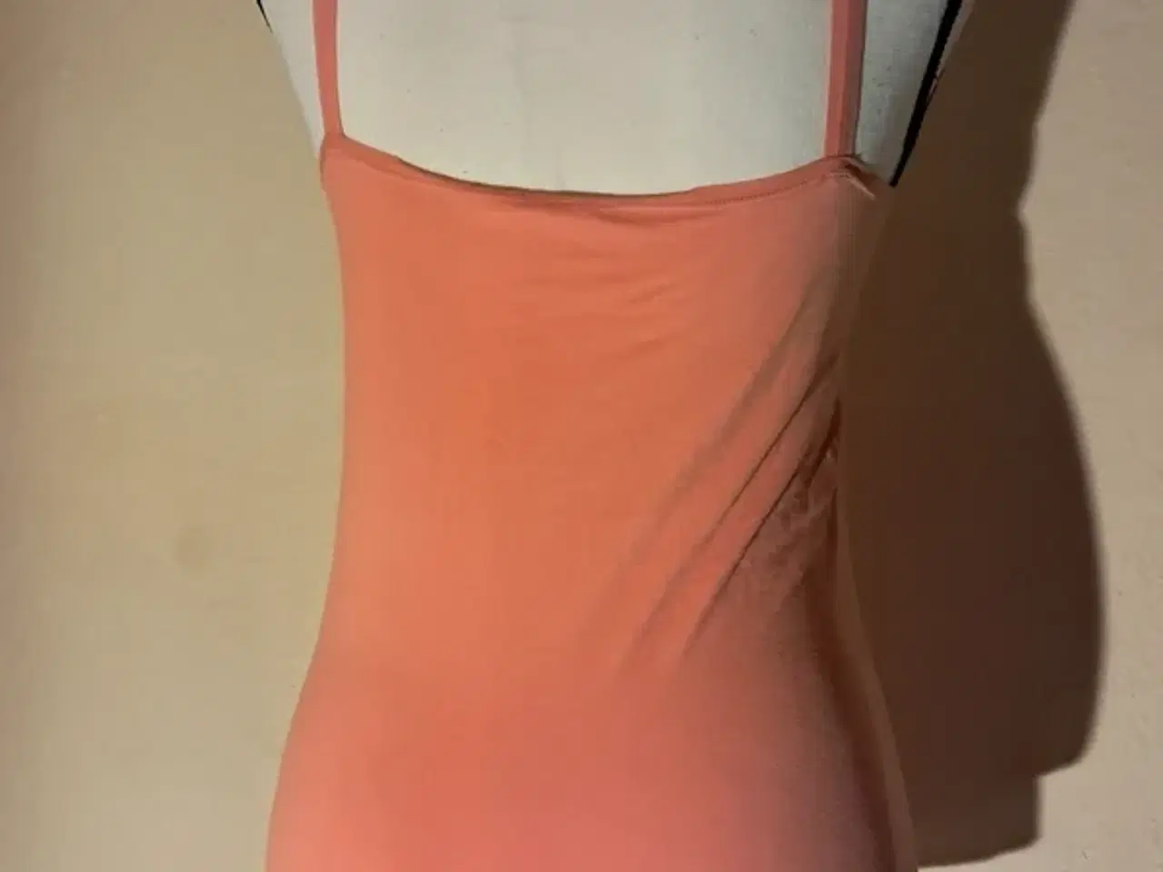 Billede 3 - Tanktop, ferskenfarvet