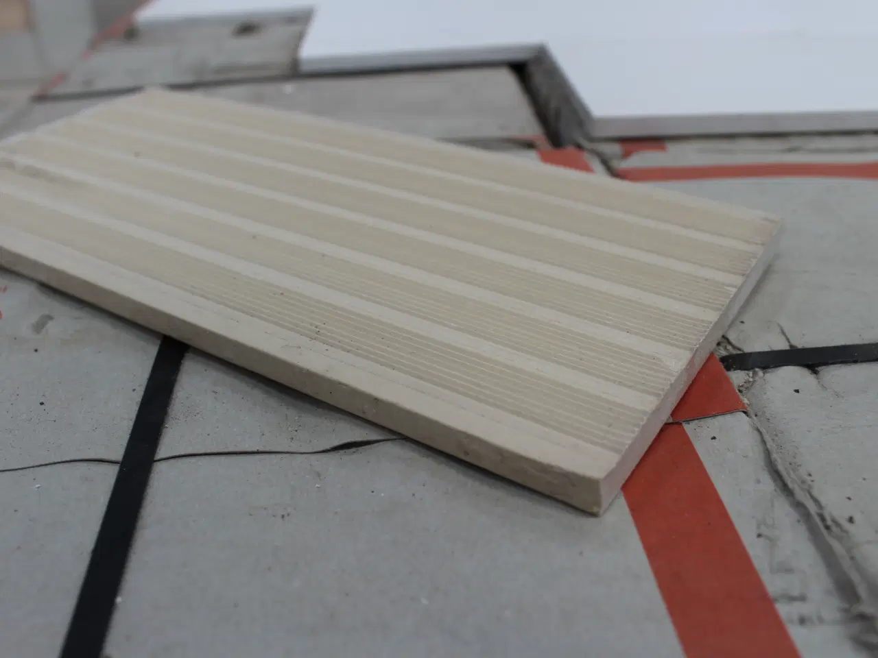 Billede 3 - Kraftige hvid mat klinke 12x24 55 m2 KUN 4675,-