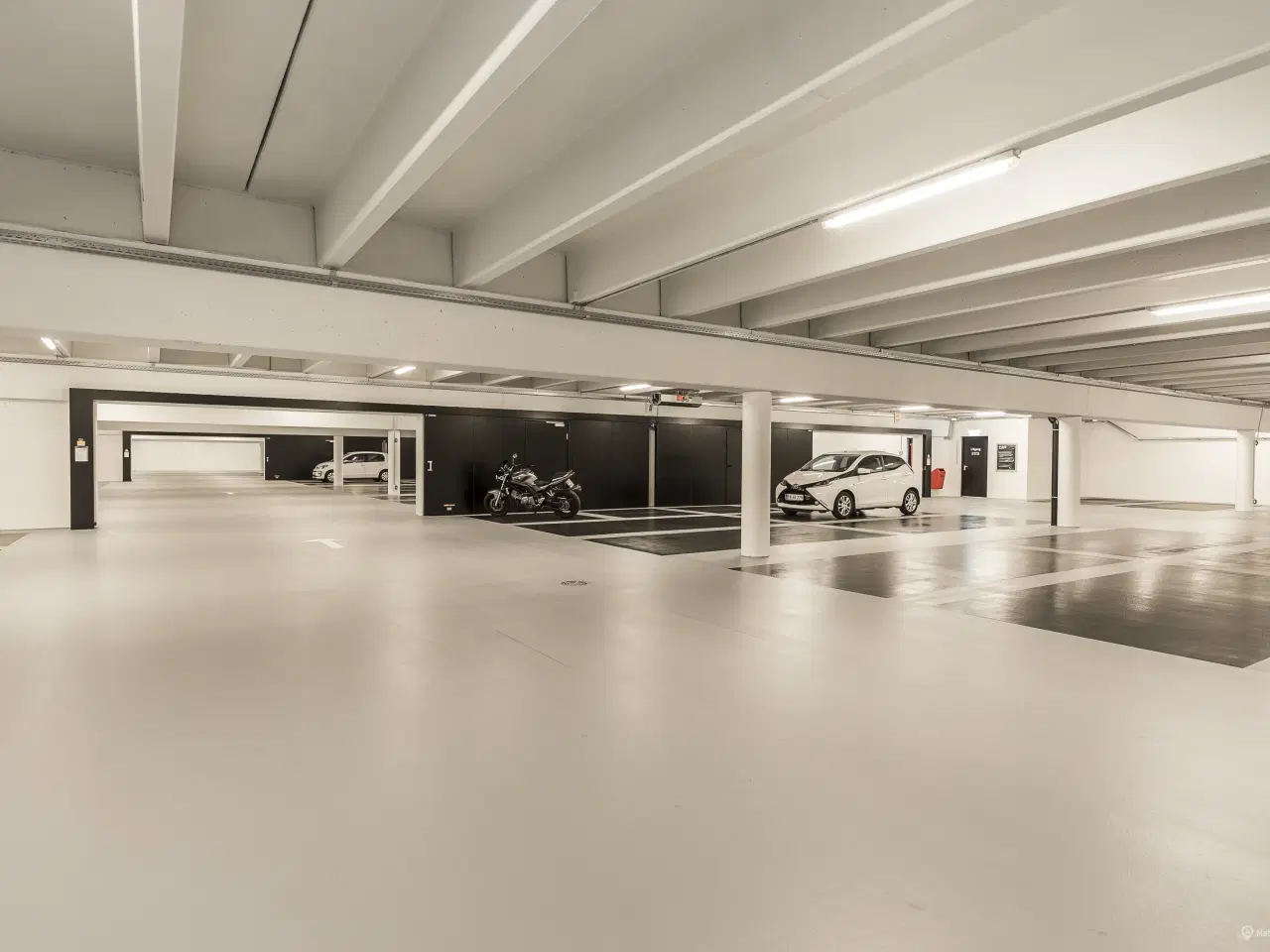 Billede 3 - Videoovervåget parkeringskælder i Odense M