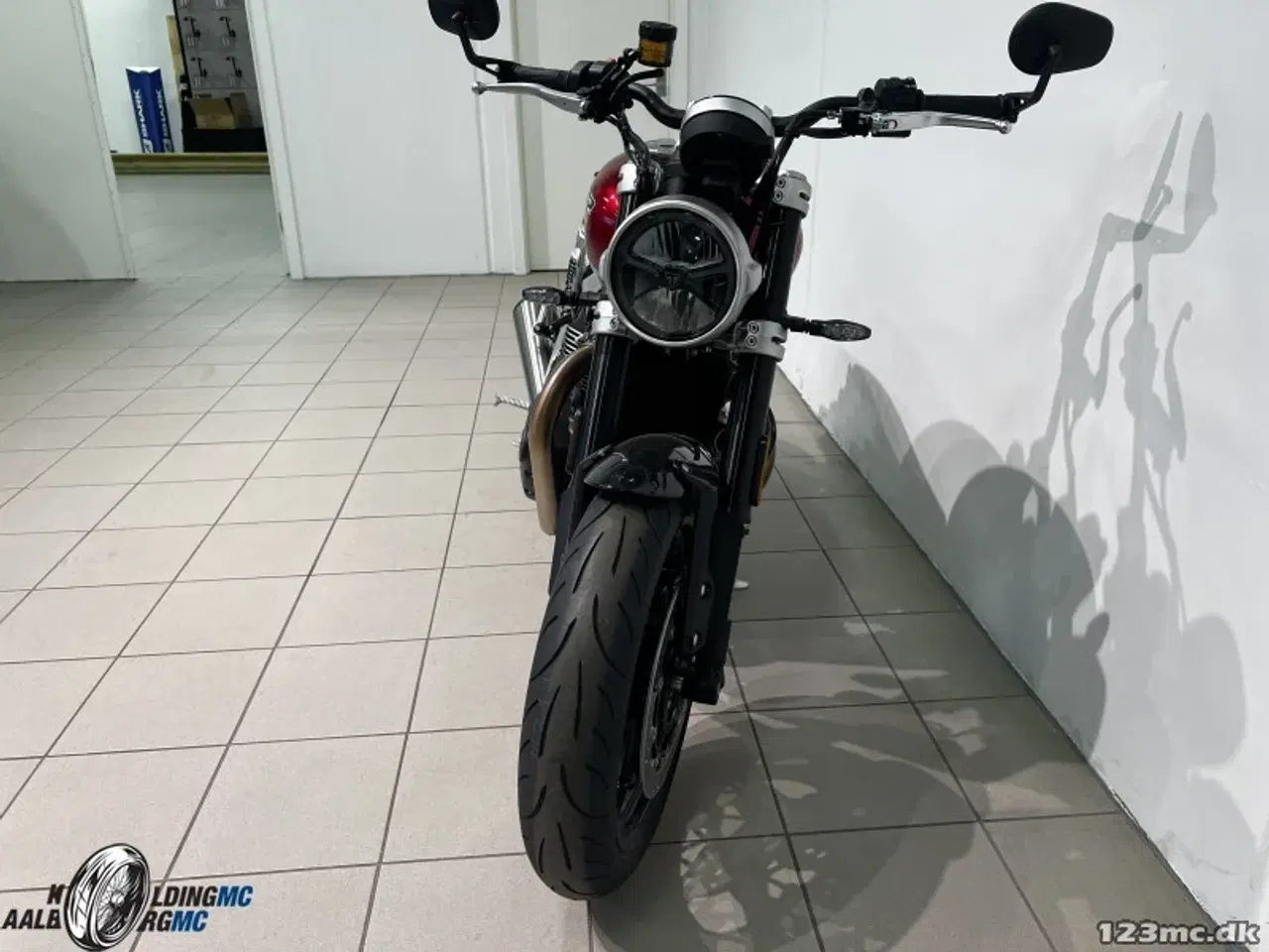 Billede 6 - Triumph Speed Twin 1200 Carnival Red / Sapphire Black