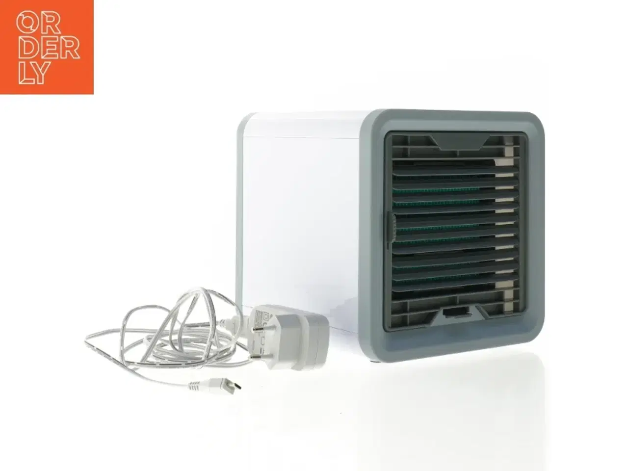 Billede 4 - Bordventilator med USB-strømforsyning fra Livington (str. 16,5 x 16,5 x 16,5 cm)