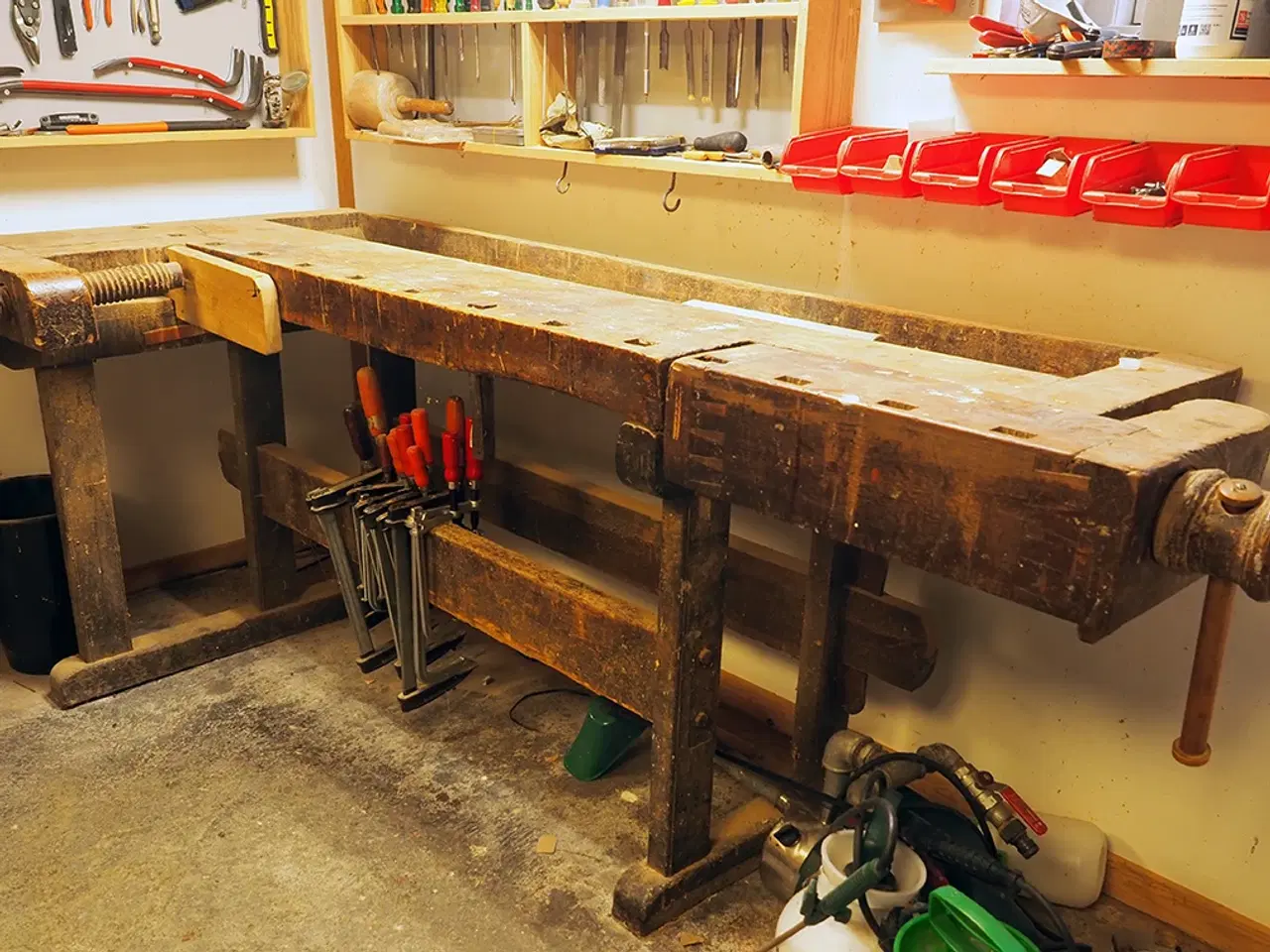 Billede 1 - Stor gammel høvlebænk