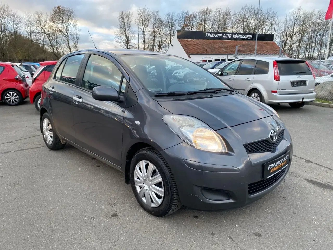 Billede 2 - Toyota Yaris 1,0 VVT-I T1 69HK 5d