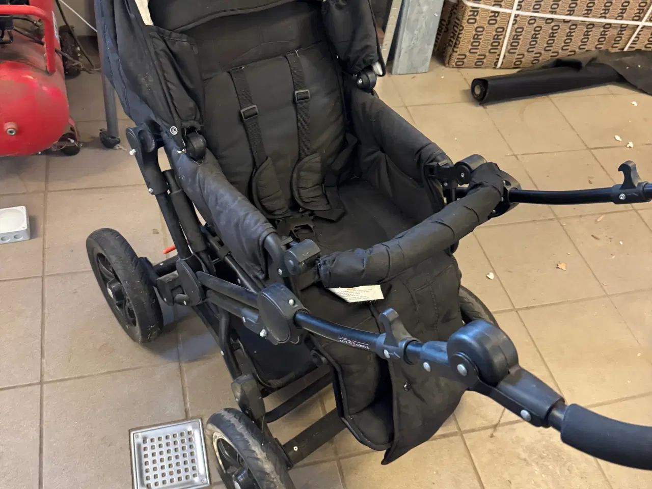 Billede 2 - Klapvogn med regnslag og forlæder