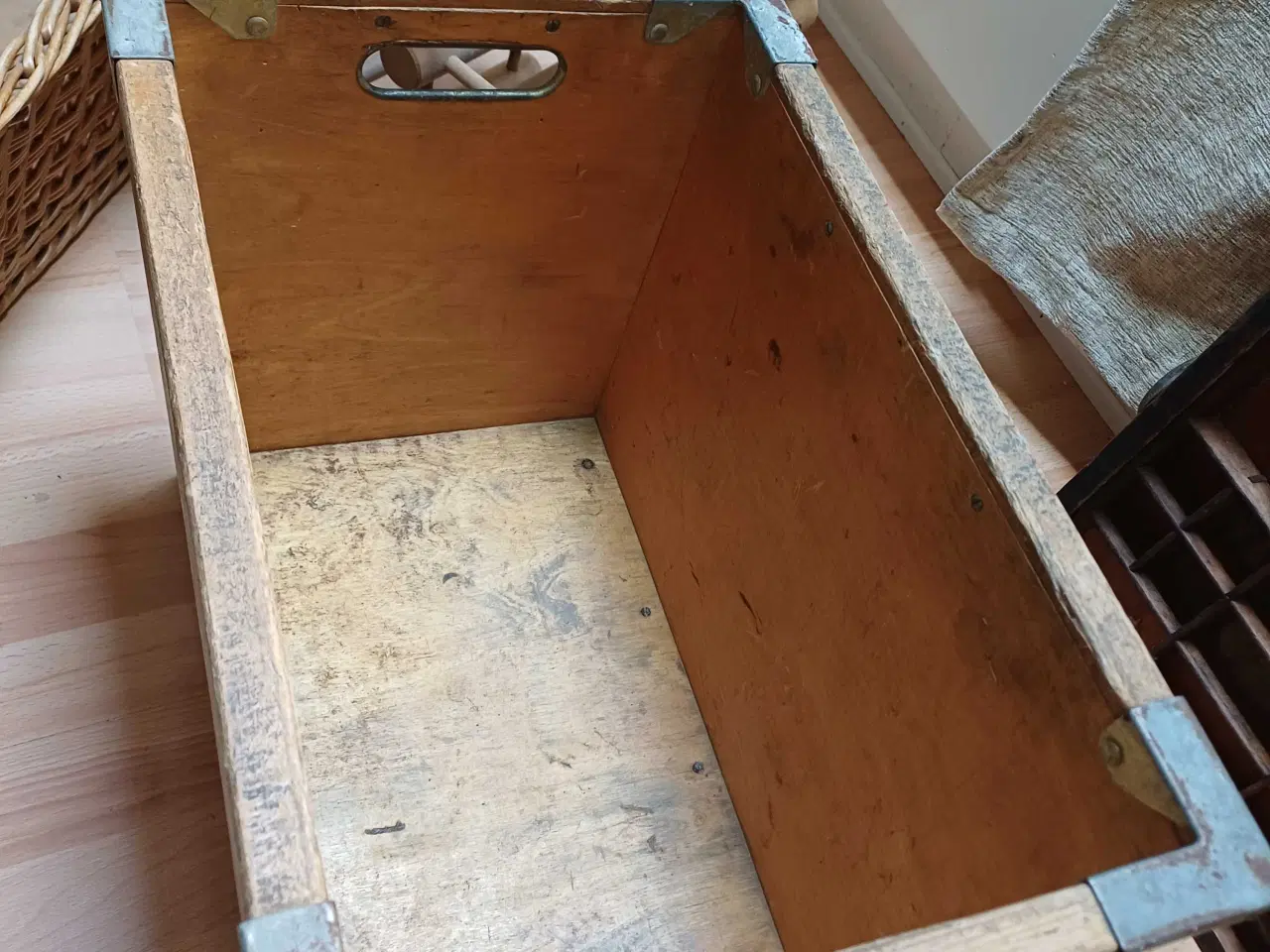 Billede 3 - Stor træ kasse