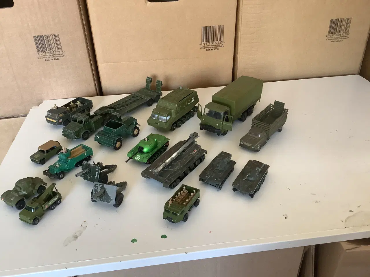 Billede 3 - 16 vintage militær-køretøjer. Dinky, Matchbox m.m.