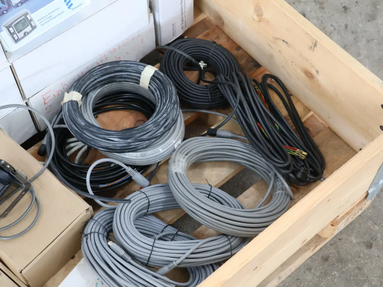 Billede 8 - Bak-kameraer, side-kameraer, navigation, gps.....