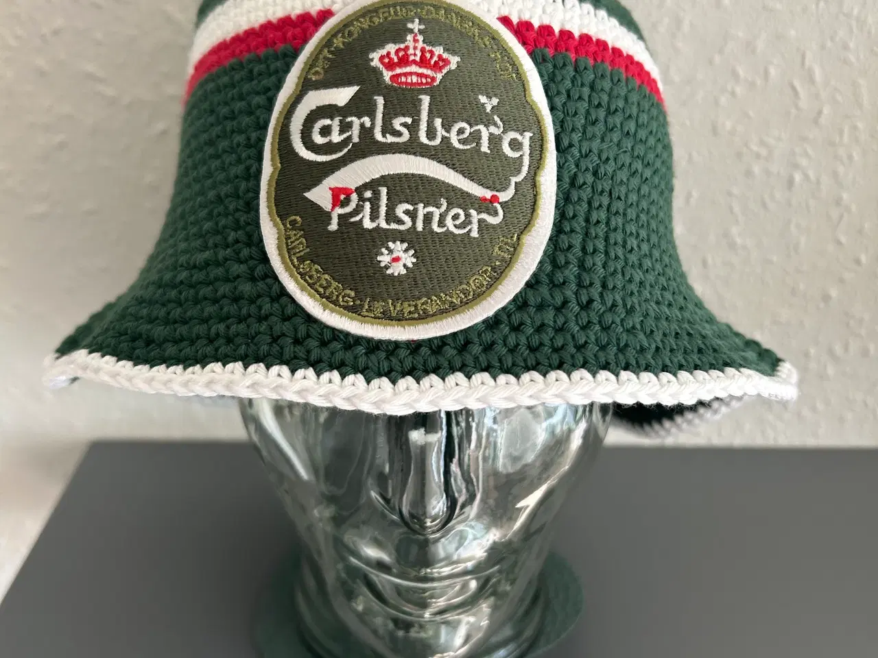 Billede 9 - Hæklede fodbold bøllehatte