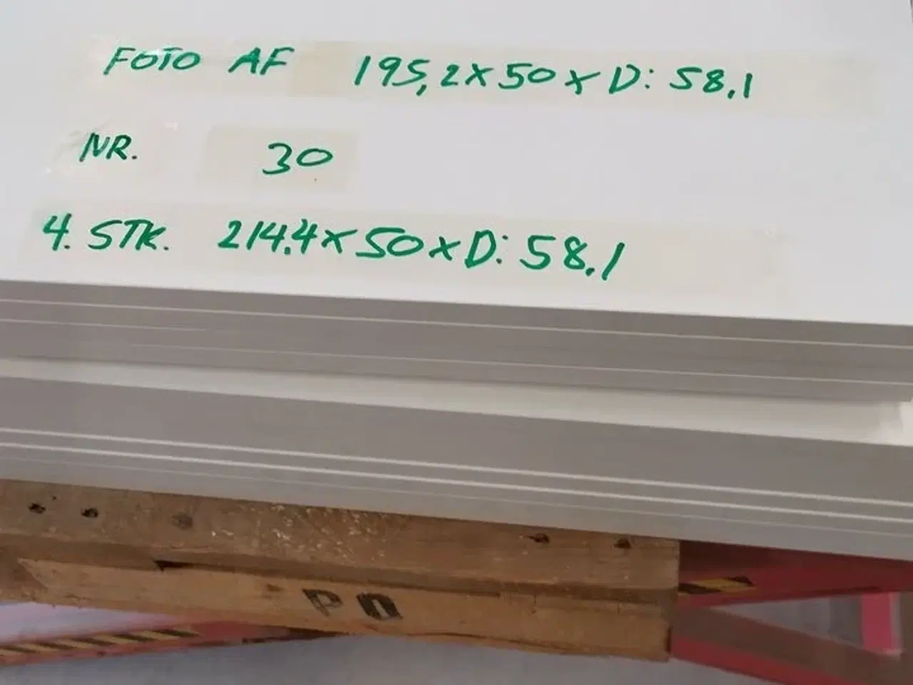 Billede 6 - 4 stk. usamlet højskabe H: 214,4 x B: 50 x D: 58,1 cm uden låger.