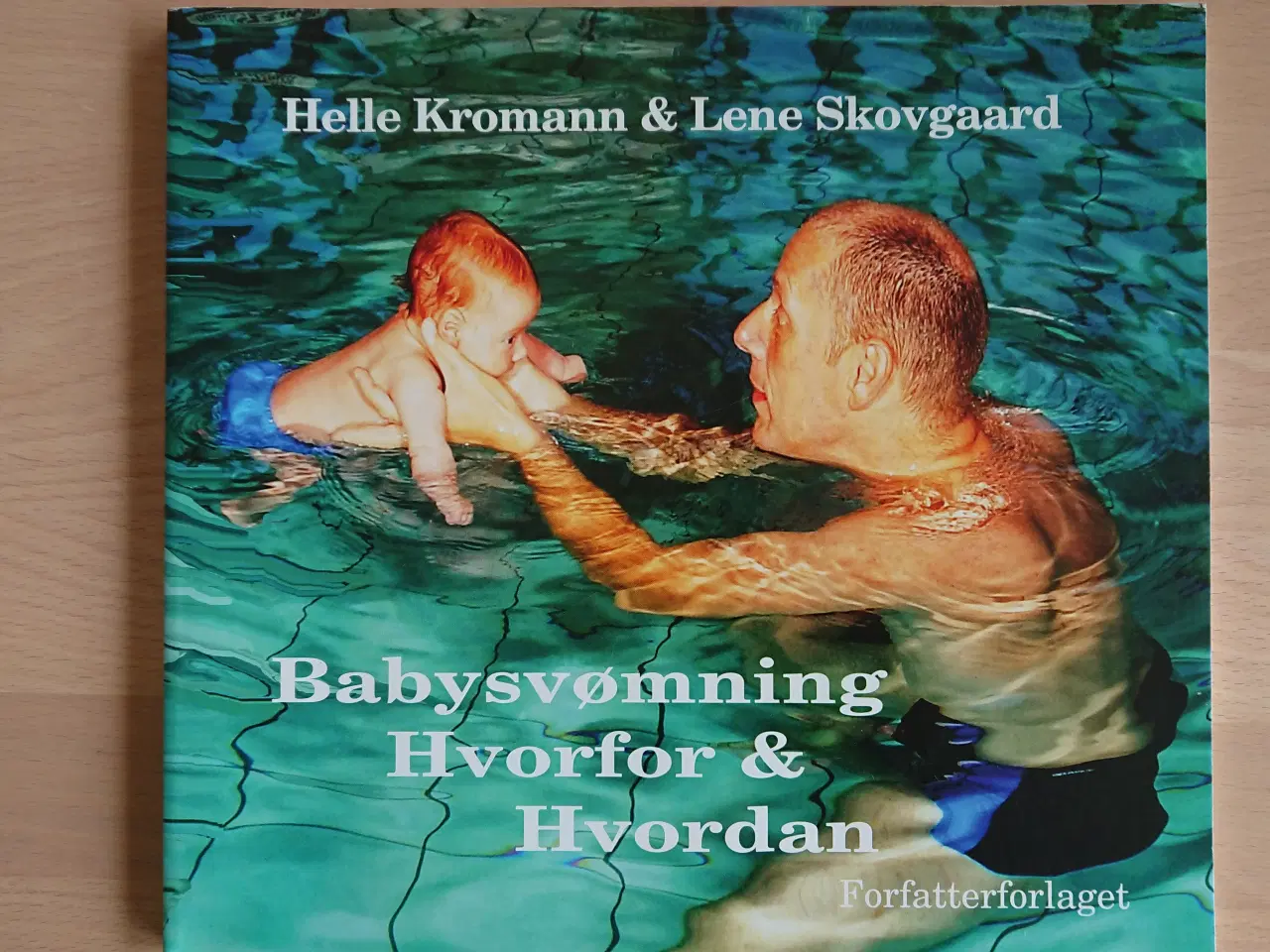 Billede 1 - Bog "Babysvømning" 