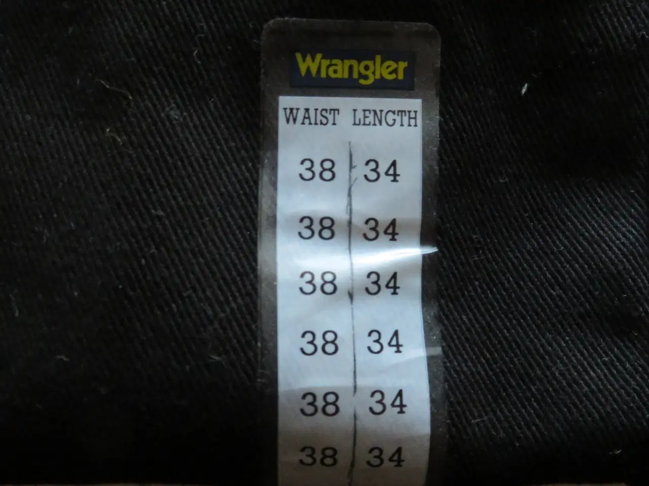 Billede 4 - 2 par Nye Originale Wrangler Cowboybukser.
