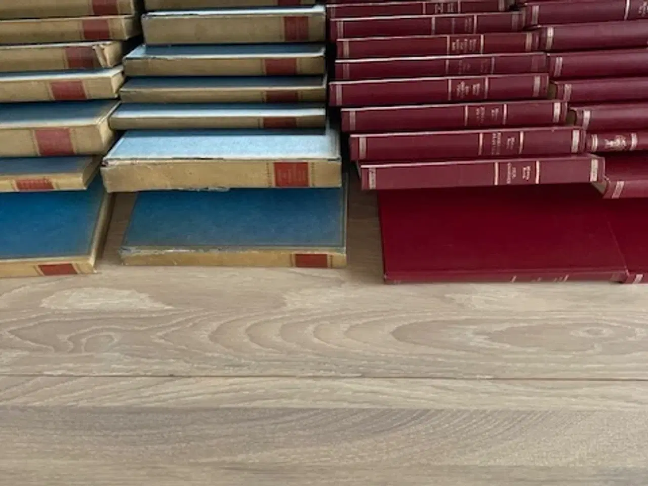 Billede 2 - Morten Korch Bøger 