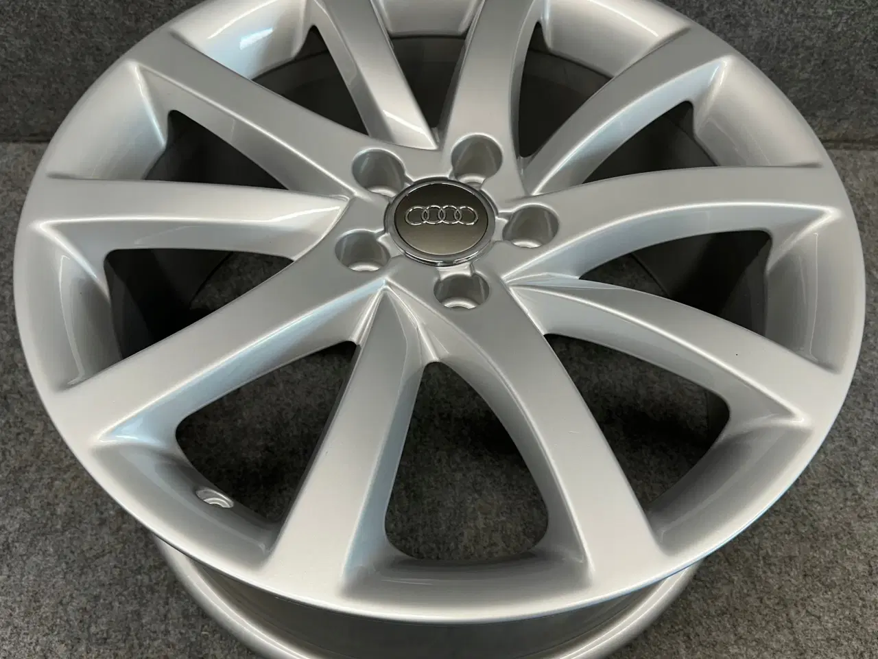 Billede 1 - AUDI A4 8K 8K0 B8 8.0" x 18" 5x112 ET 47