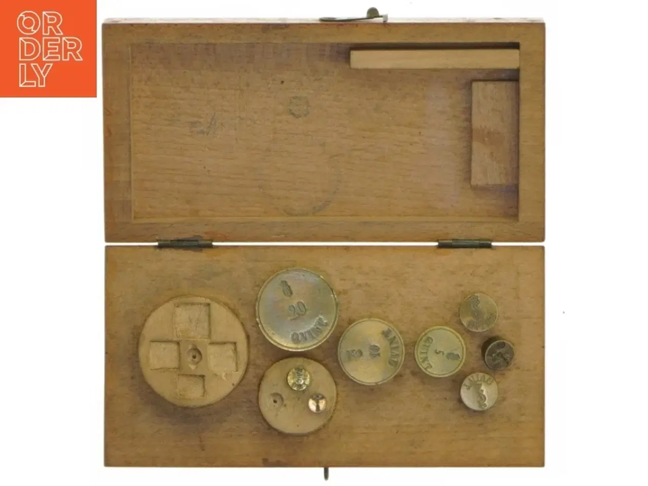 Billede 1 - Vægtlodsæt i trækasse (str. 16,5x8,5 cm)