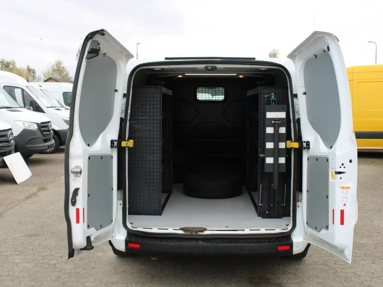 Billede 9 - Ford Transit Custom 320L 2,0 TDCi 130 Trend