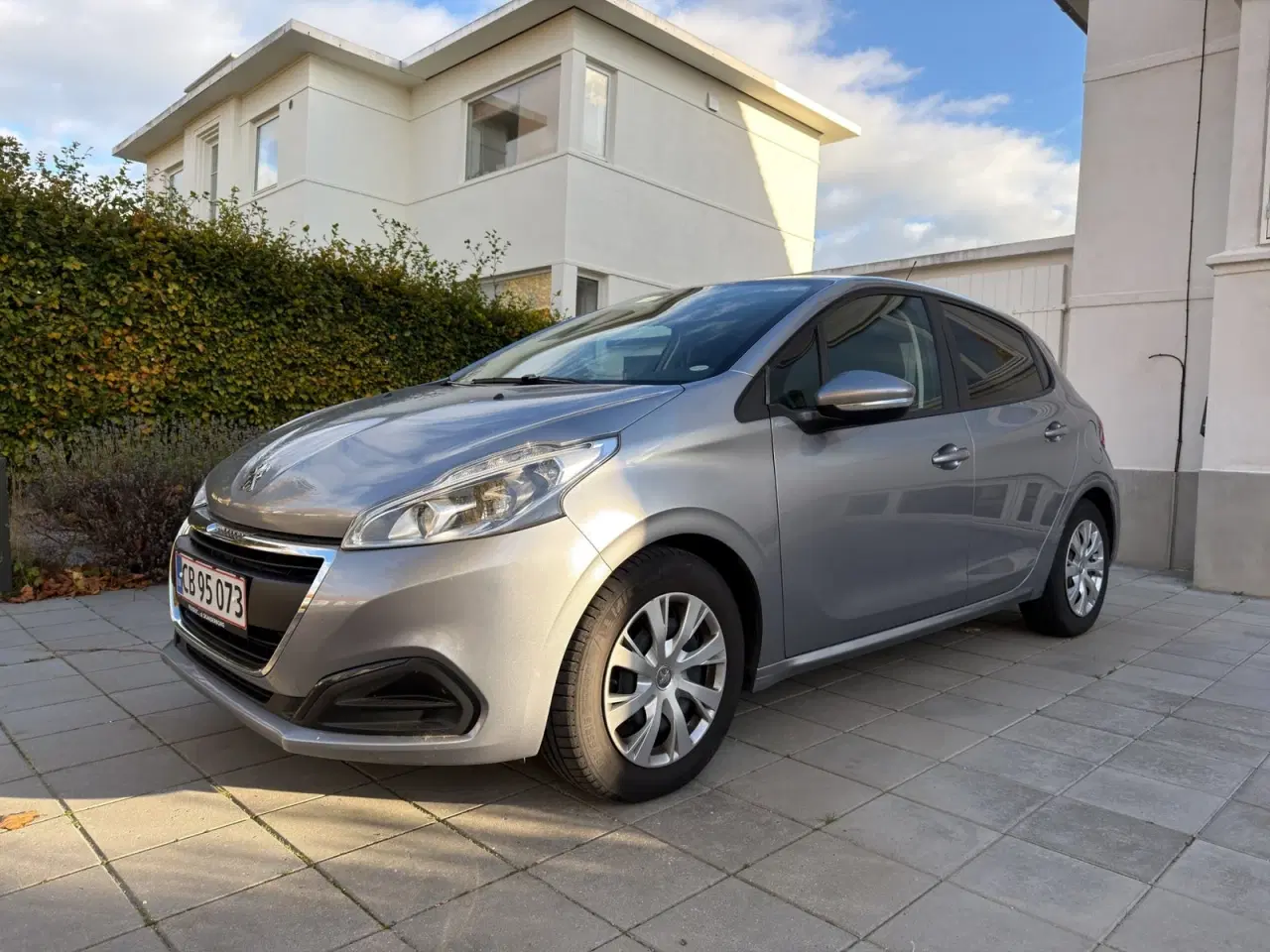 Billede 1 - Peugeot 208 1,2 VTi 82 Active