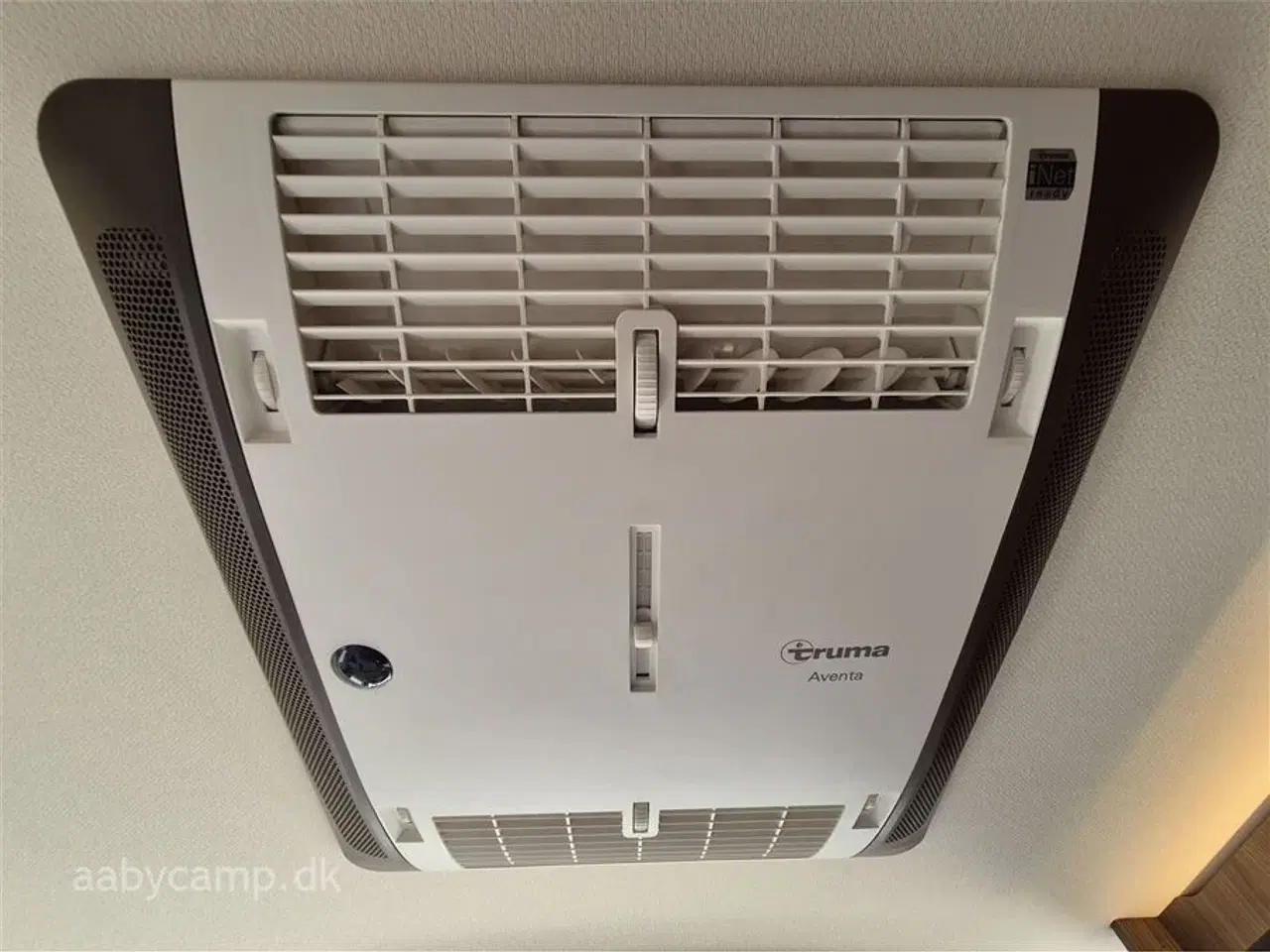 Billede 30 - 2022 - Hymer BML I880   2x solceller. 3x Batterier. inverter. Markise. Lædersæder. udv. gas. udv. bruser. Adaptiv fartpilot. Hydrauliske støtteben.