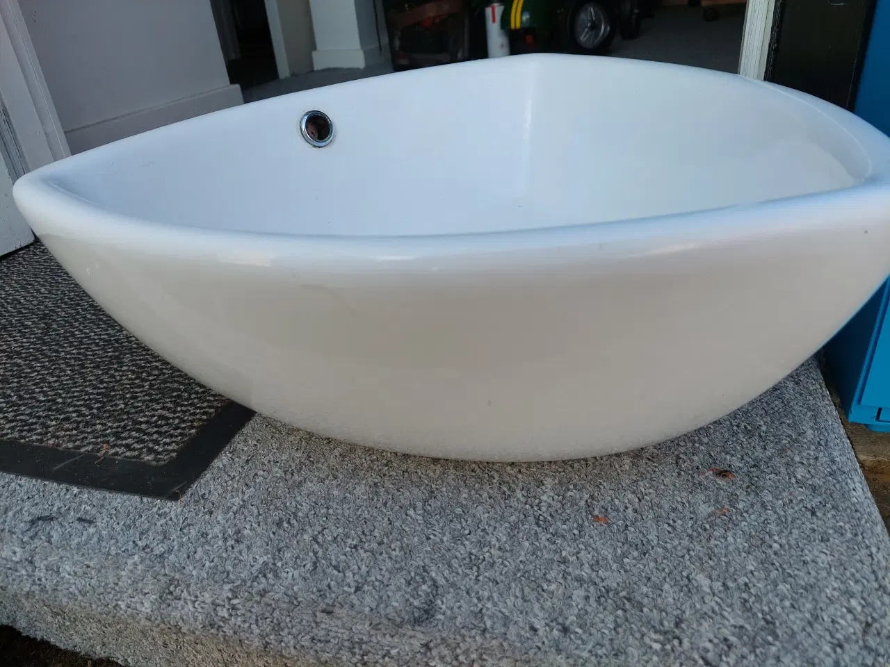 Billede 2 - tre kant model, Håndvask