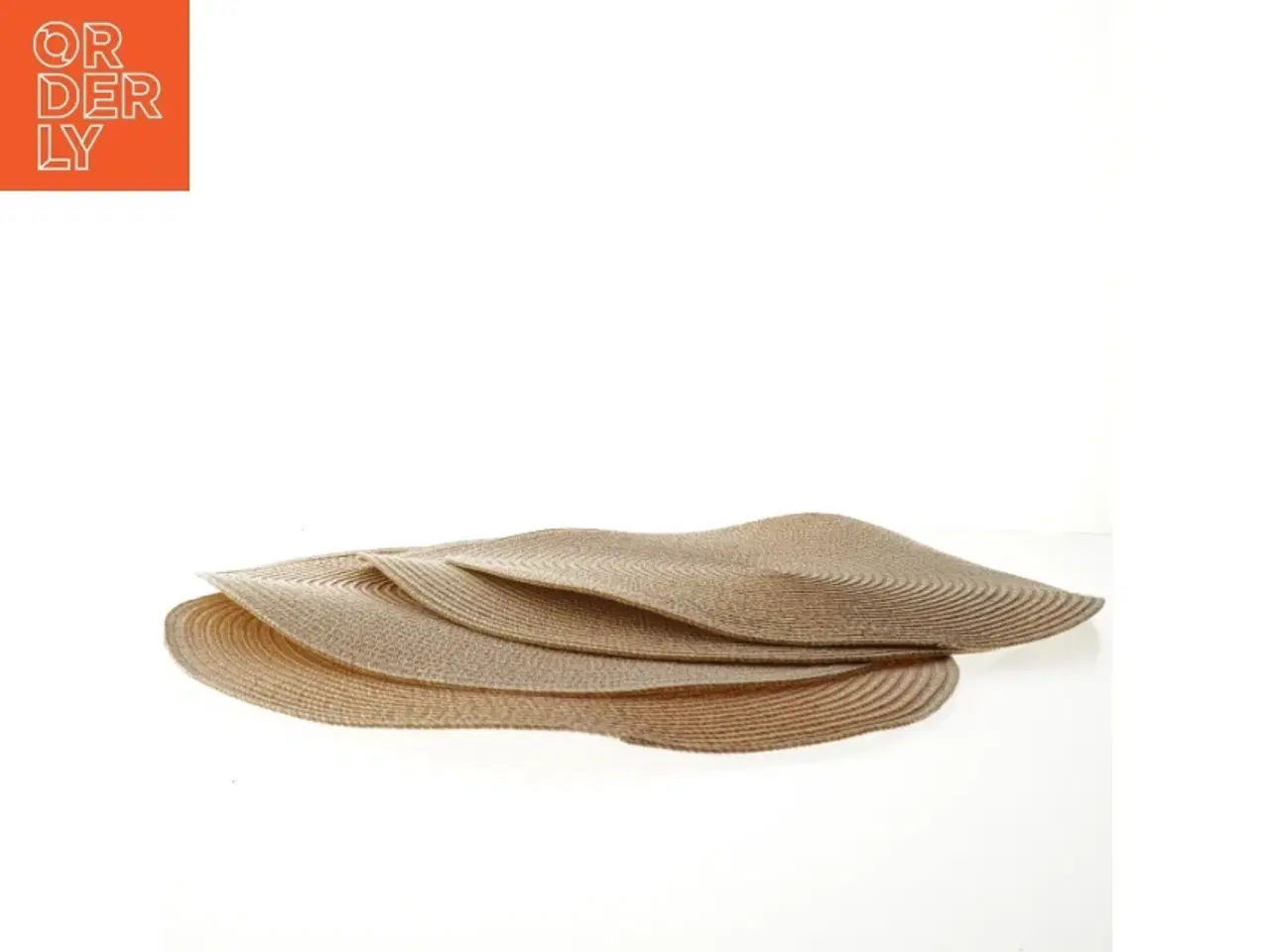 Billede 3 - Flettede runde dækkeservietter (str. 38 cm)